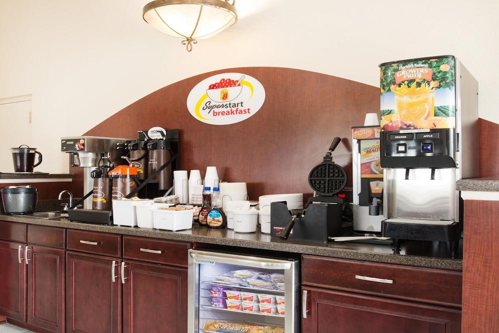 Boarders Inn And Suites By Cobblestone Lamar Missouri Extérieur photo