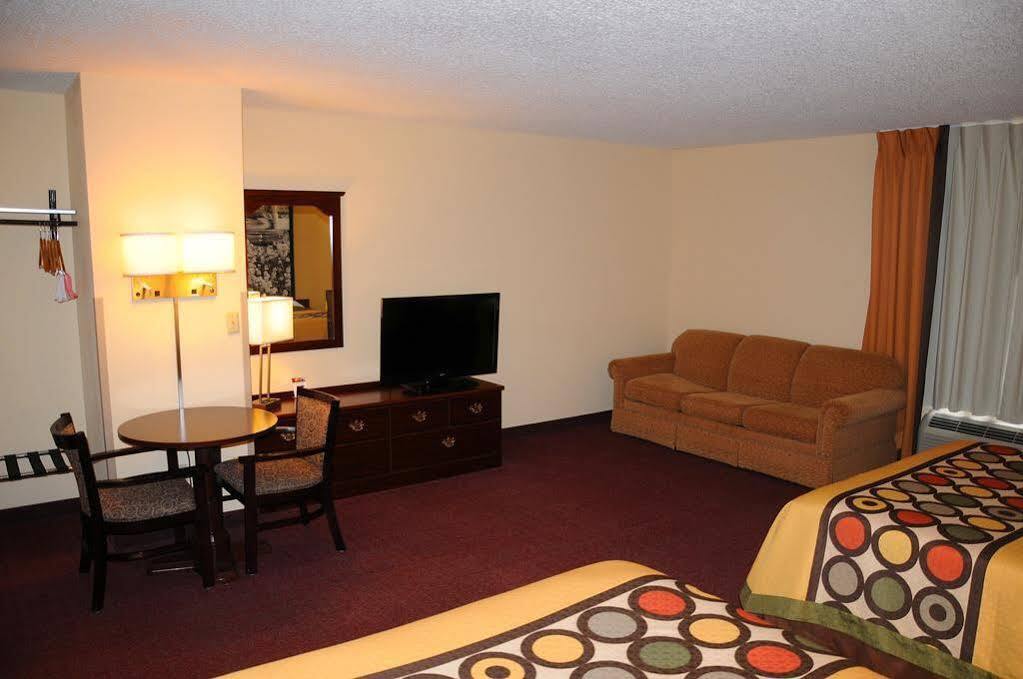 Boarders Inn And Suites By Cobblestone Lamar Missouri Extérieur photo